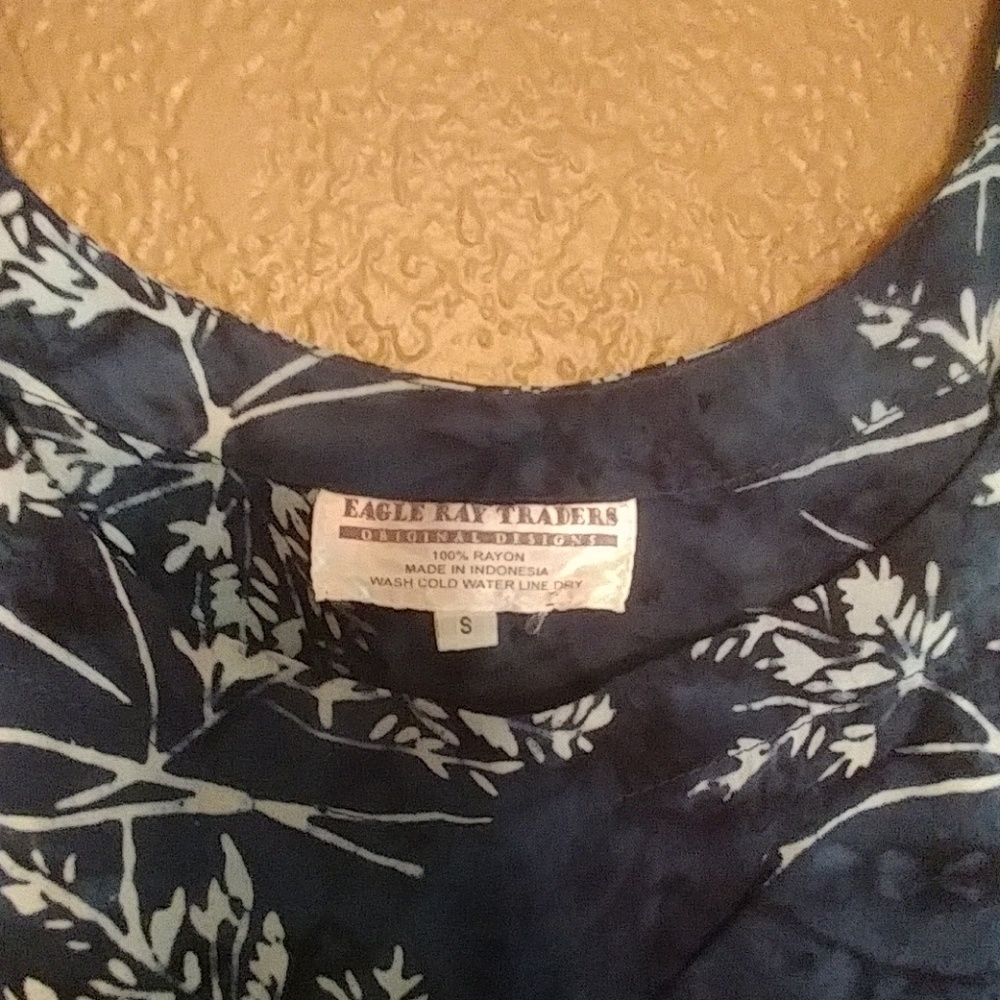Dress - Picture 5 of 5